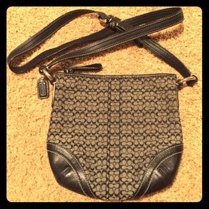 Coach crossbody. Authentic.